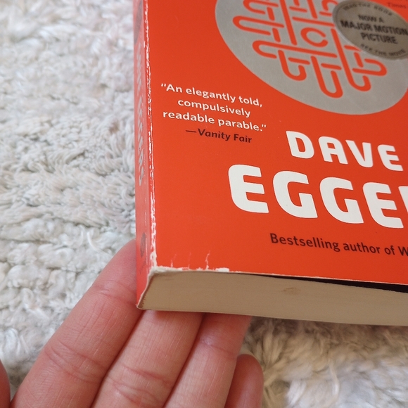 📚3 for $12- The Circle by David Eggers - Picture 2 of 4